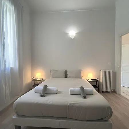 10' Monaco - 10' Italia - Incantevole Vista Mare アパート